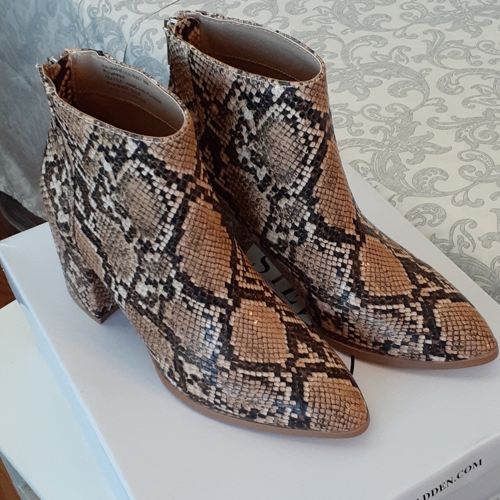 Julianne Block Heel Bootie